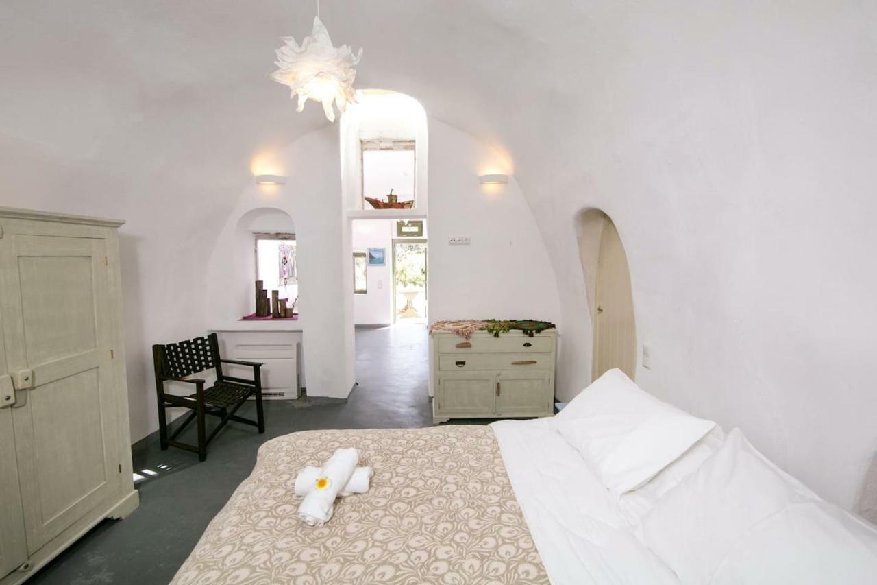 Villa Agrilia Secluded Cave House Therasia Exterior foto