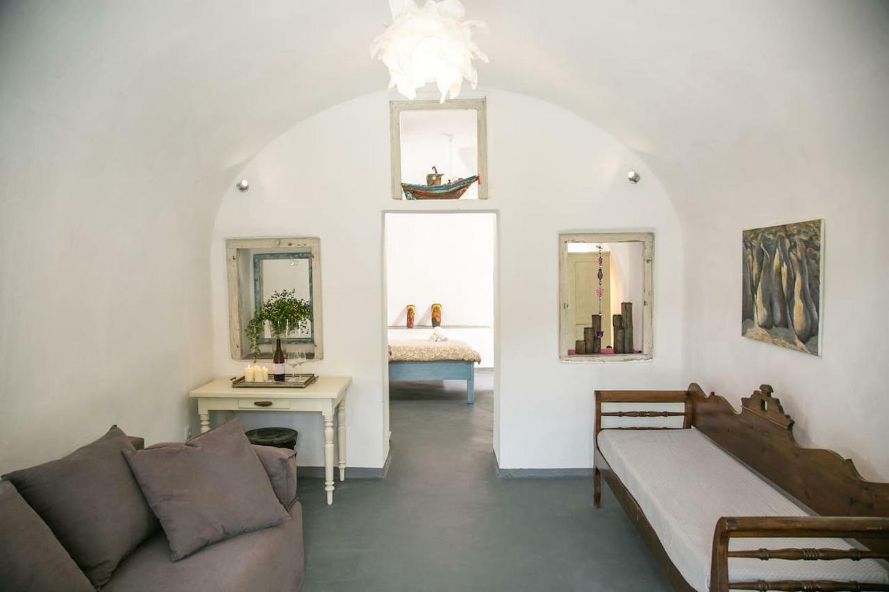 Villa Agrilia Secluded Cave House Therasia Exterior foto