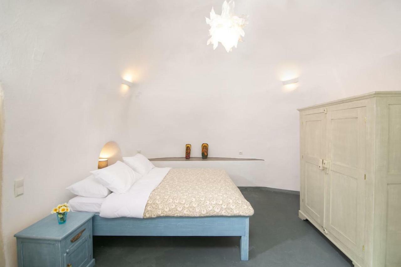 Villa Agrilia Secluded Cave House Therasia Exterior foto