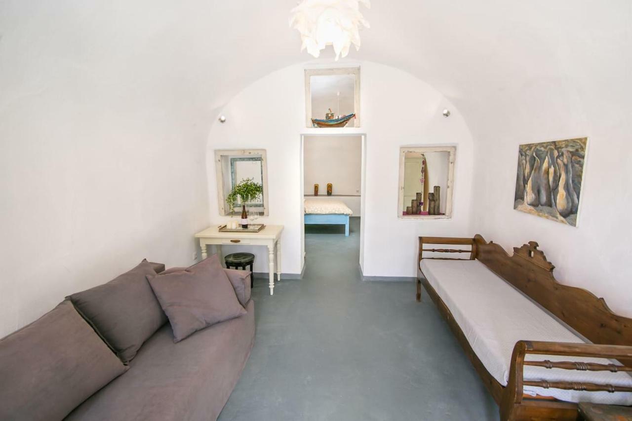 Villa Agrilia Secluded Cave House Therasia Exterior foto