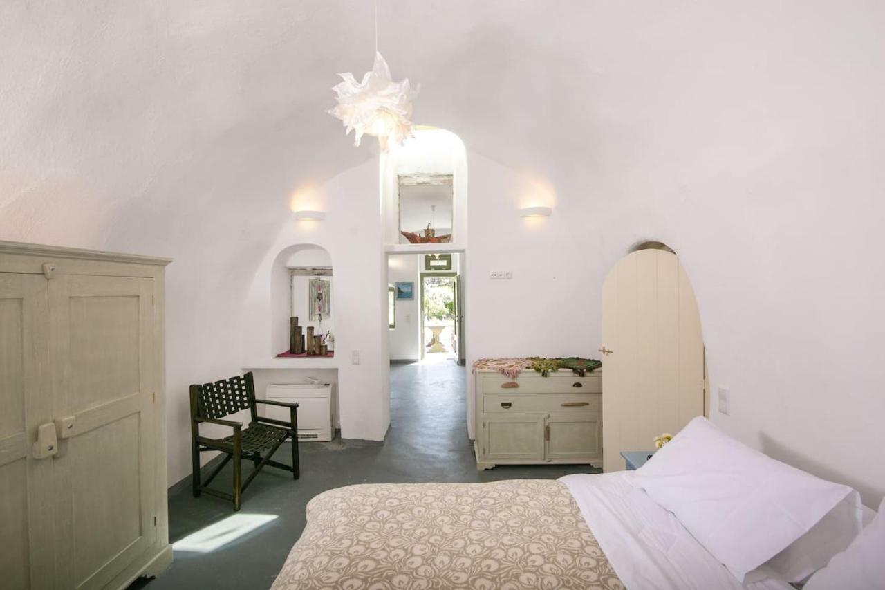Villa Agrilia Secluded Cave House Therasia Exterior foto